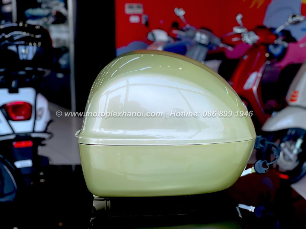 Thùng Đồ 32L Vespa Primavera & Vespa Sprint - 75 Years Yellow - CM272945 chính hãng tại Motoplex Hanoi