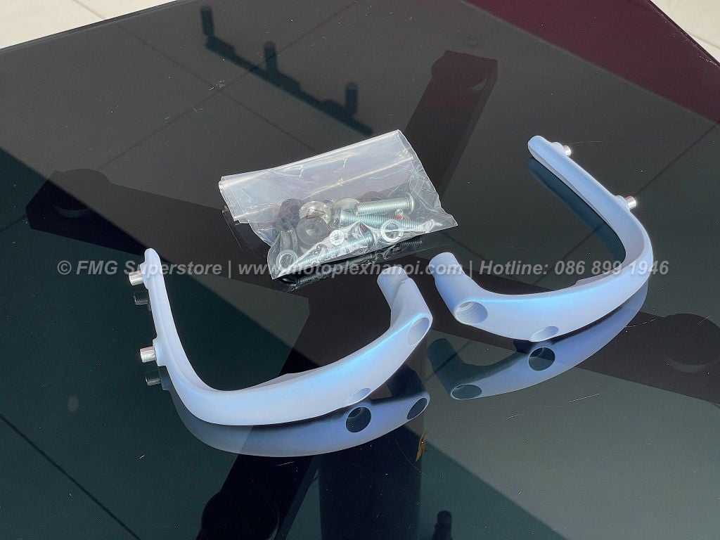 Gọng Kính Chắn Gió Vespa 946 Snake - 1B012512 tại FMG Mobility | Motoplex Hanoi