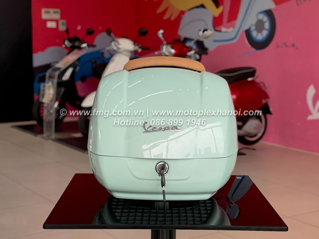 Thùng Đồ 36L Vespa GTS & Vespa GTV - Verde Relax 350/A - CM273351 chính hãng tại Motoplex Hanoi | FMG.COM.VN