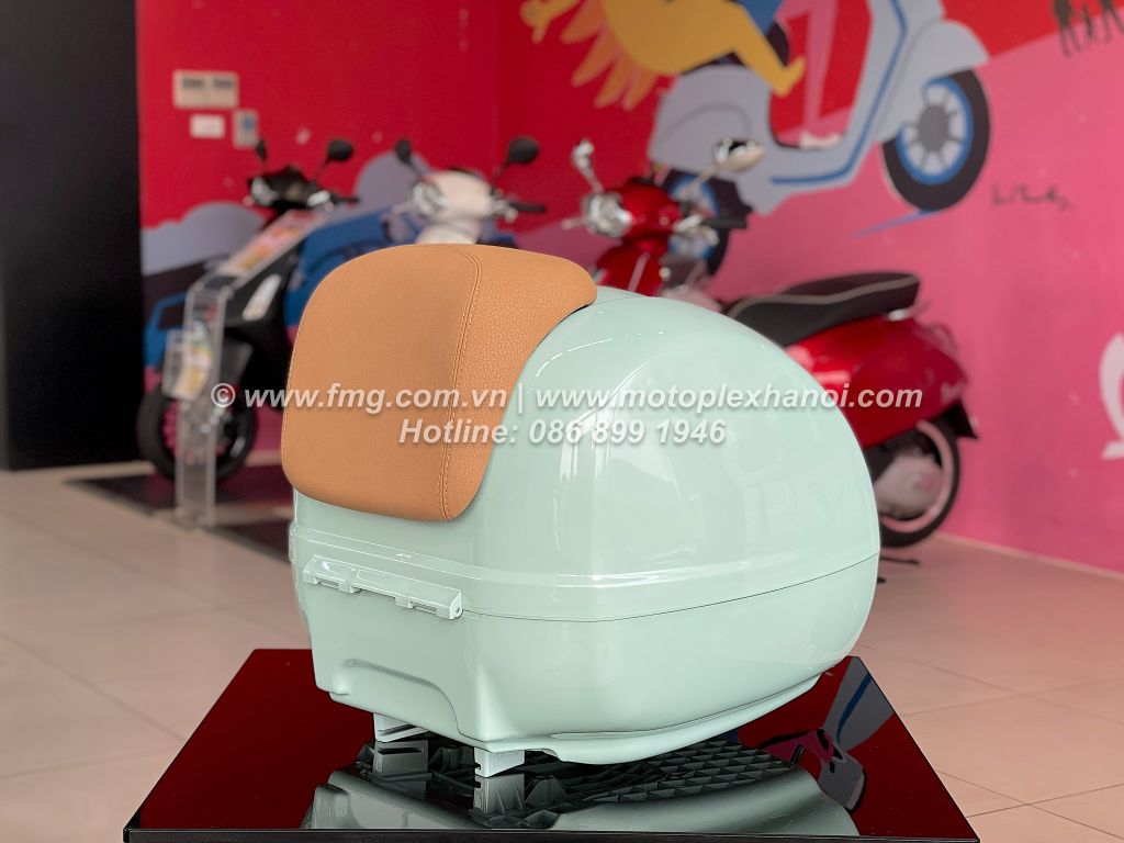 Thùng Đồ 36L Vespa GTS & Vespa GTV - Verde Relax 350/A - CM273351 chính hãng tại Motoplex Hanoi | FMG.COM.VN