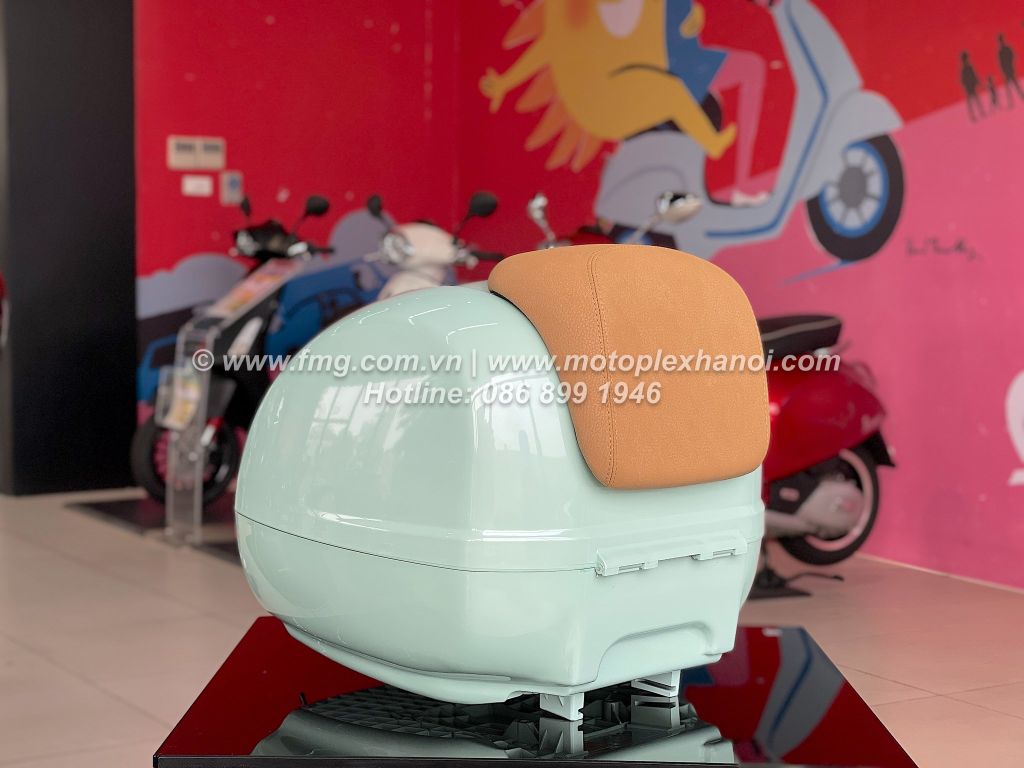 Thùng Đồ 36L Vespa GTS & Vespa GTV - Verde Relax 350/A - CM273351 chính hãng tại Motoplex Hanoi | FMG.COM.VN