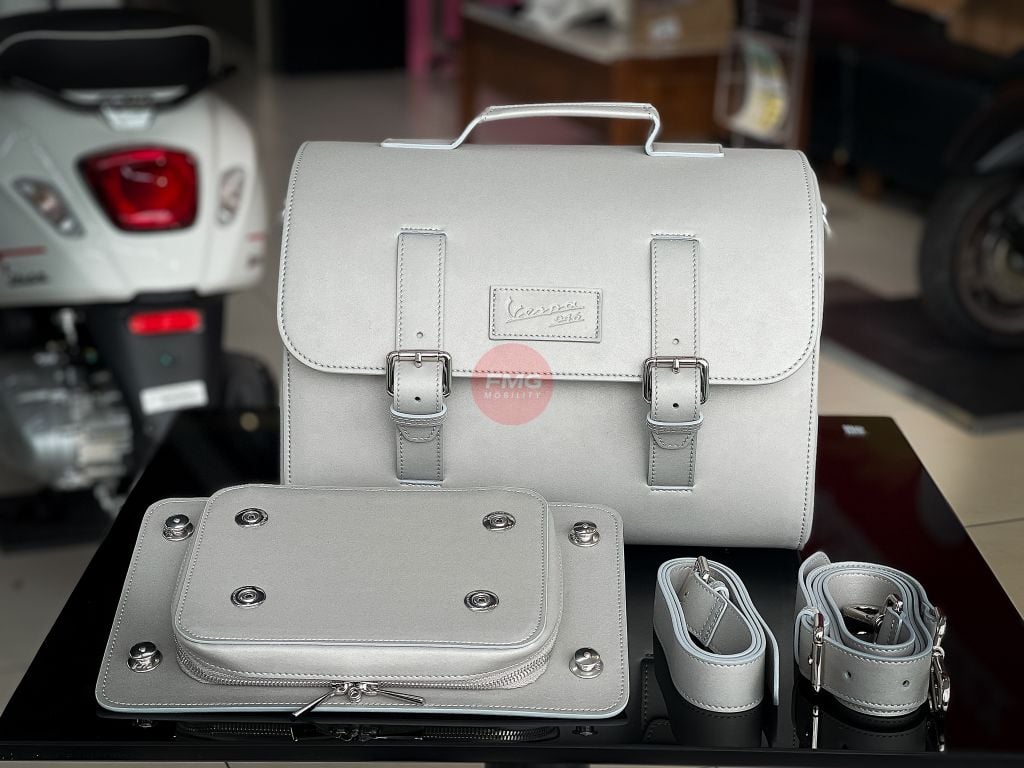Túi Da Sau Vespa 946 Snake Cao Cấp 30 Lít - 1B012501 tại FMG Mobility | Motoplex Hanoi
