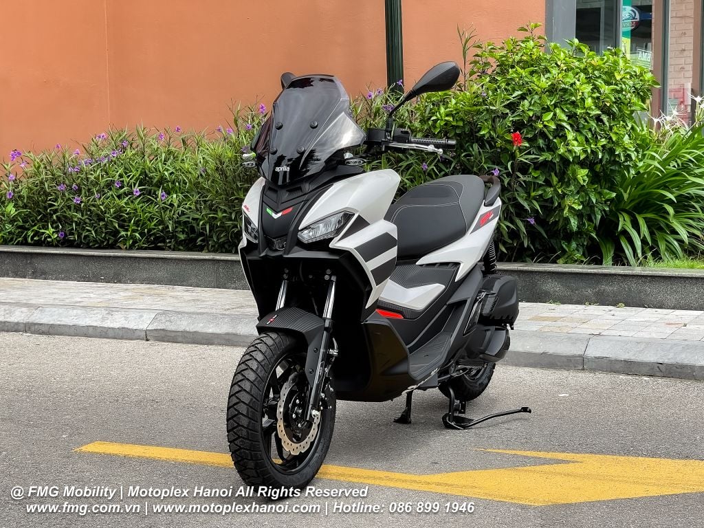 Aprilia SR GT 200 được trang tiện nghi hiện đại, thỏa mãn những bản năng phiêu lưu