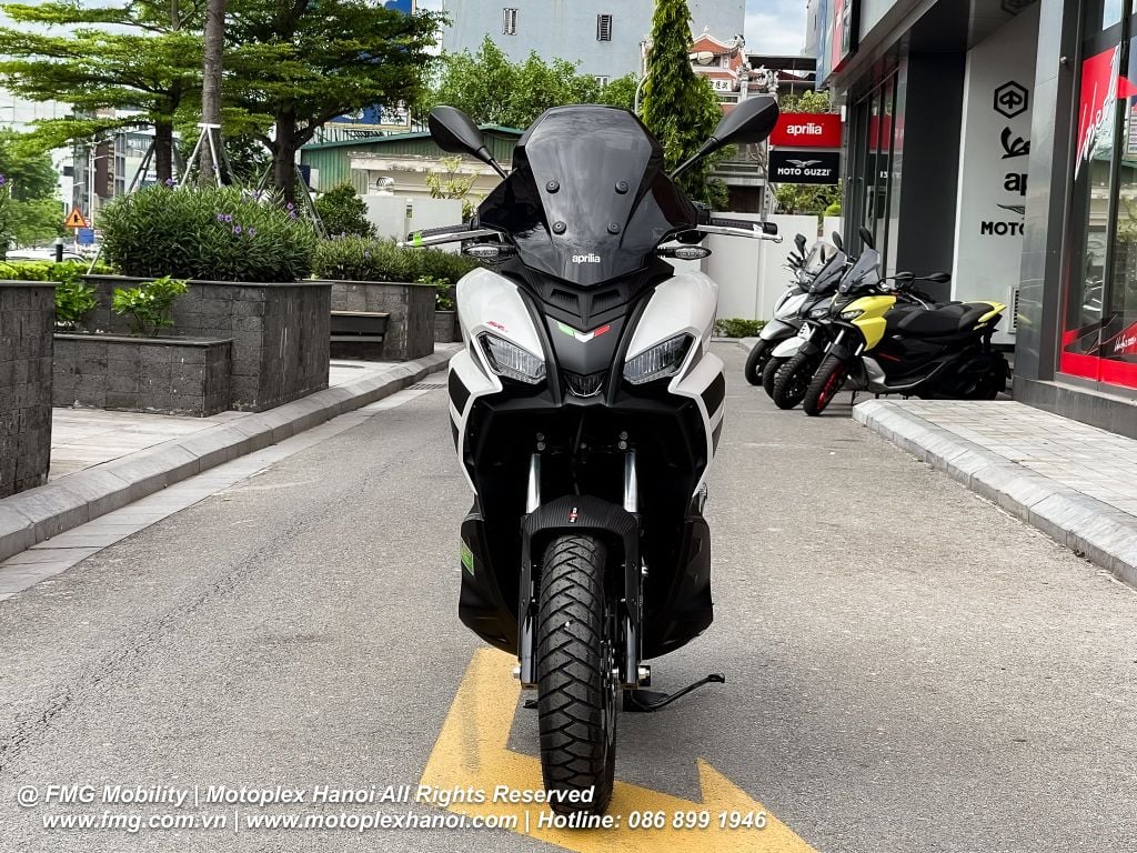 Phong cách thể thao Aprilia SR GT 200