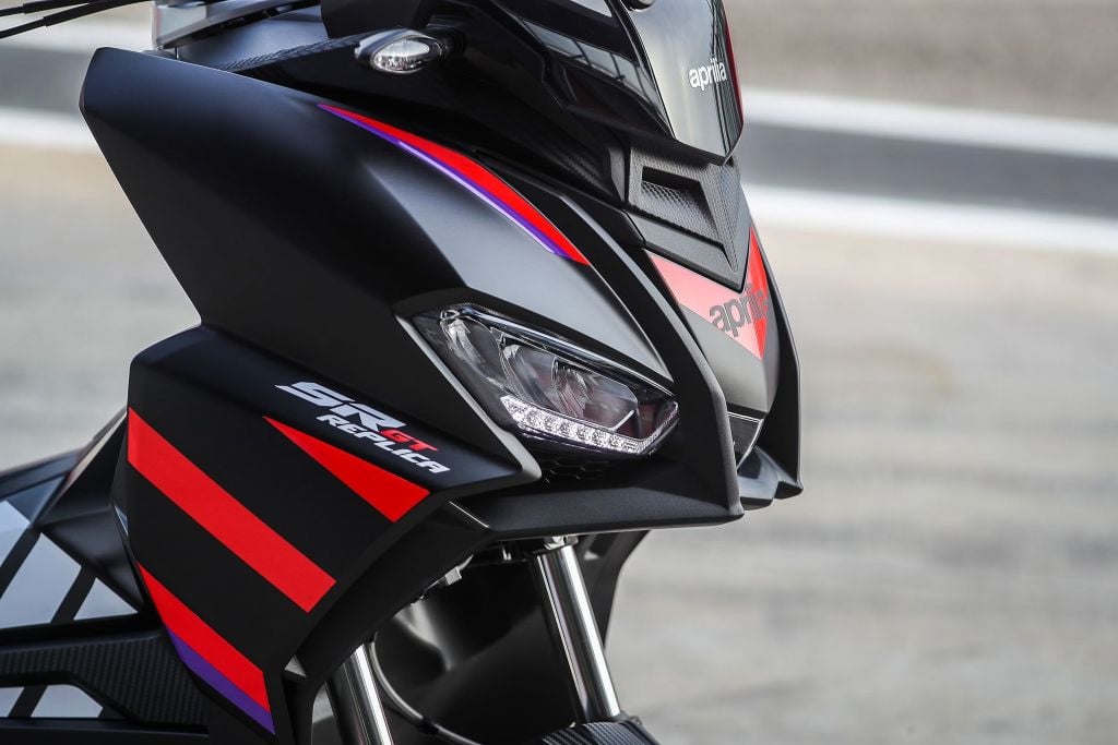 Hệ thống đèn pha Full Led trên Aprilia SR GT Replica