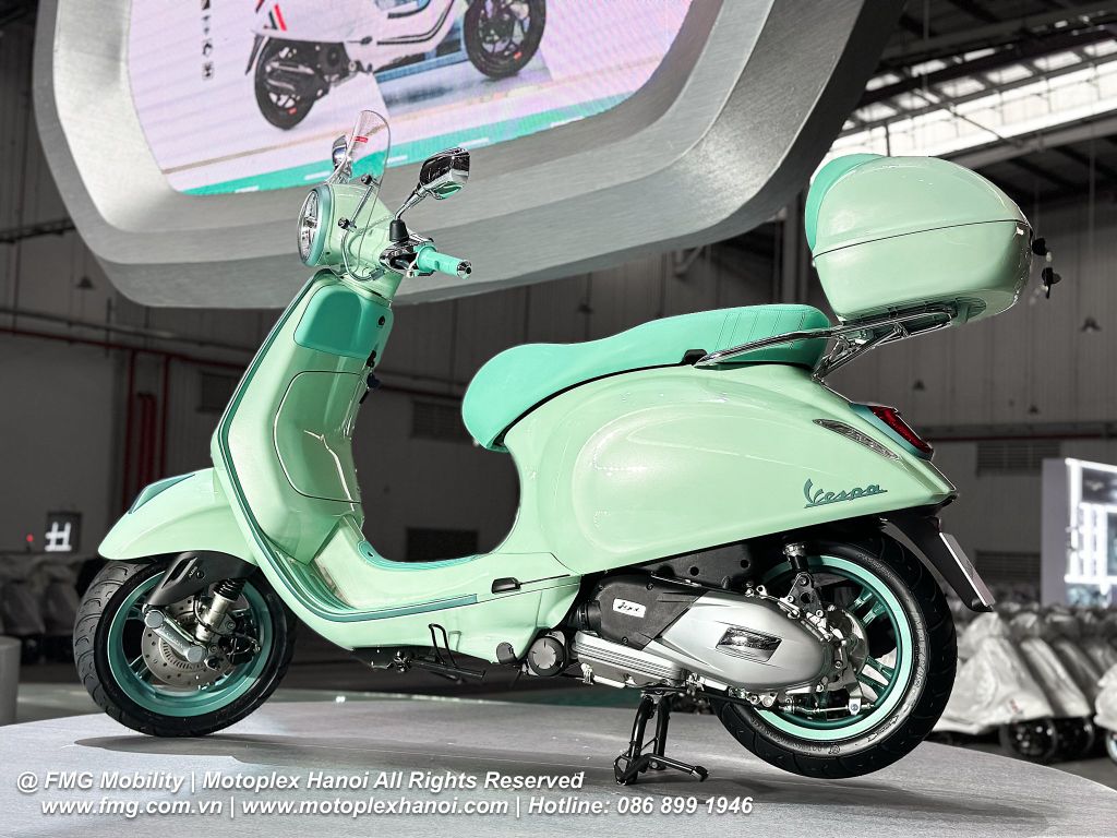 Hình Ảnh Vespa Primavera 2025 trong sự kiện ra ,mắt tại Piaggio Việt Nam