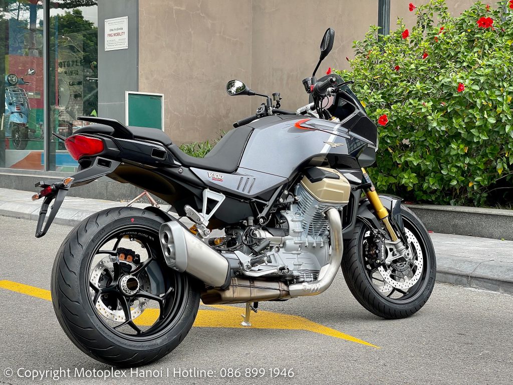 Moto Guzzi V100 Mandello S màu Xám Đen