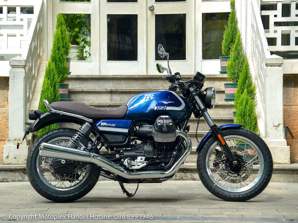 Moto Guzzi V7 Special tại Motoplex Hanoi