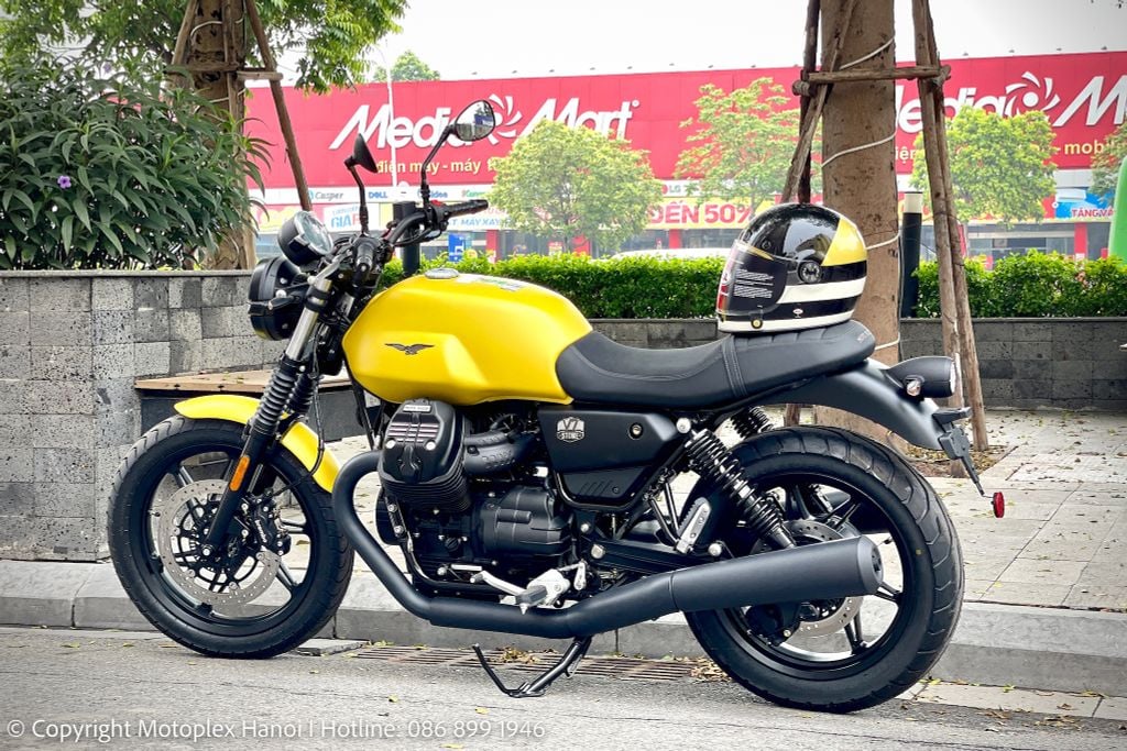 Moto Guzzi V7 Stone giá bao nhiêu tại Việt Nam