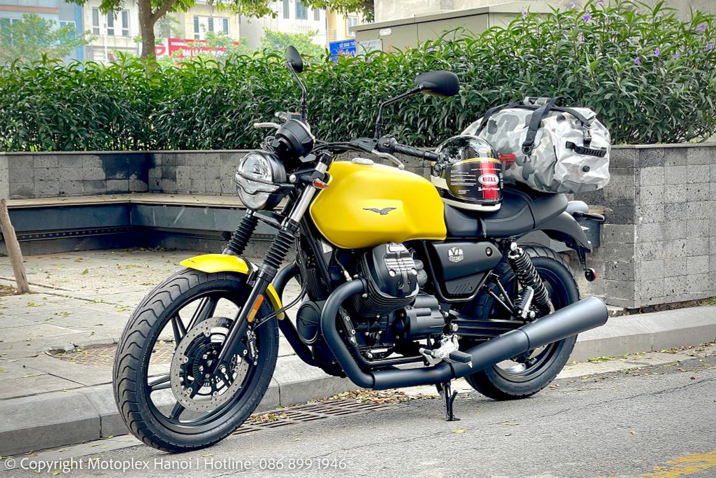 Moto Guzzi V7 Stone được trang tiện nghi hiện đại, thỏa mãn yêu cầu Classic đậm chất cơ khí