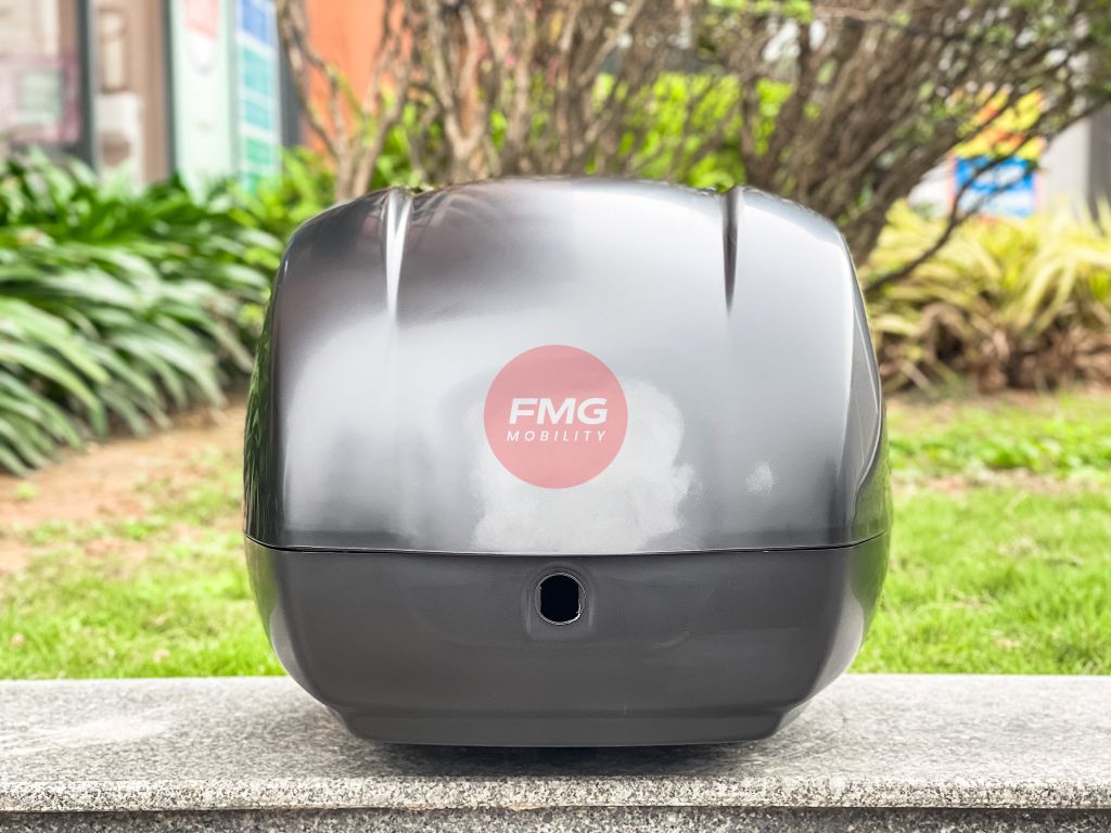 Thùng Đồ 36L Vespa GTS & Vespa GTV - Sơn Thô - 1B004078 chính hãng tại FMG Mobility | Motoplex Hanoi