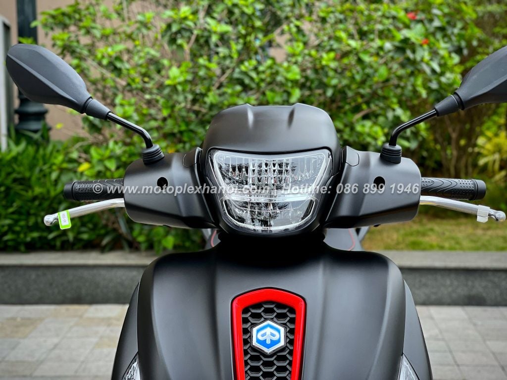 Piaggio Medley 2024 chính hãng tại Motoplex Hanoi