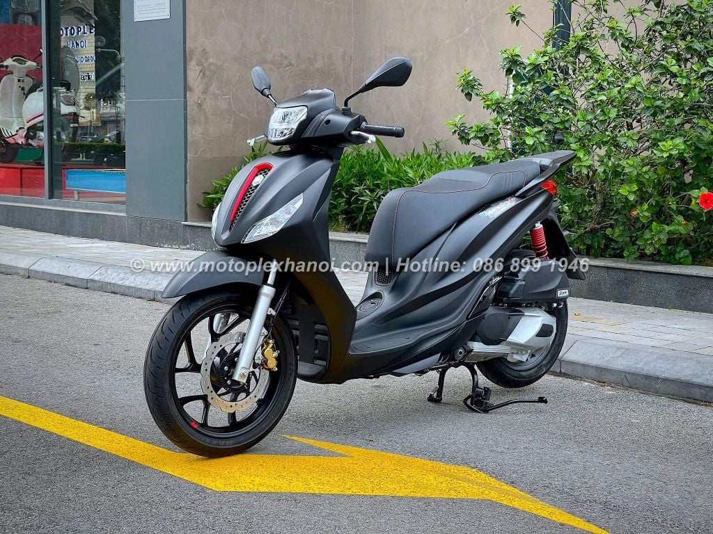 Piaggio Medley S 125cc màu Đen Black Opaco chính hãng tại Motoplex Hanoi