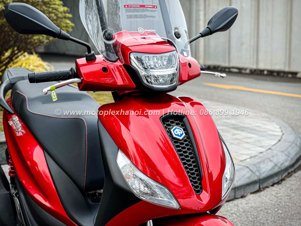 Piaggio Medley 2024 chính hãng tại Motoplex Hanoi