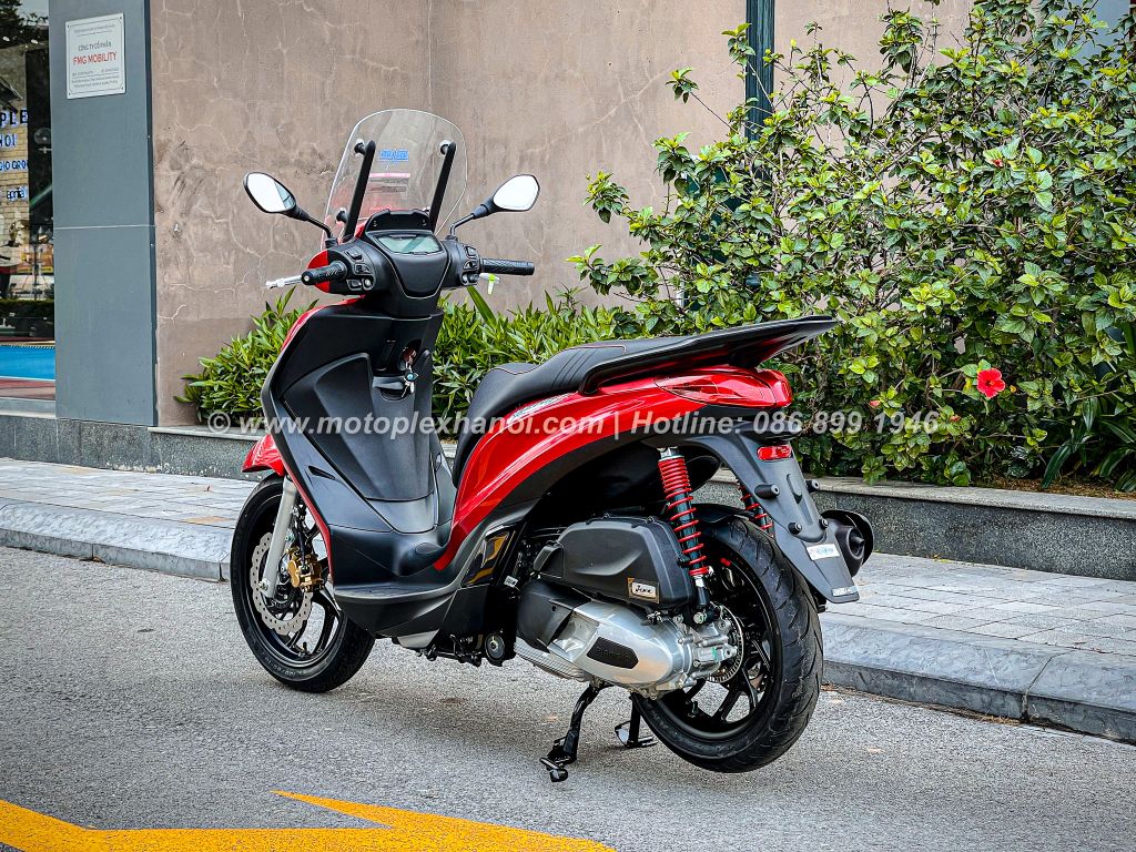 Piaggio Medley 2024 chính hãng tại Motoplex Hanoi