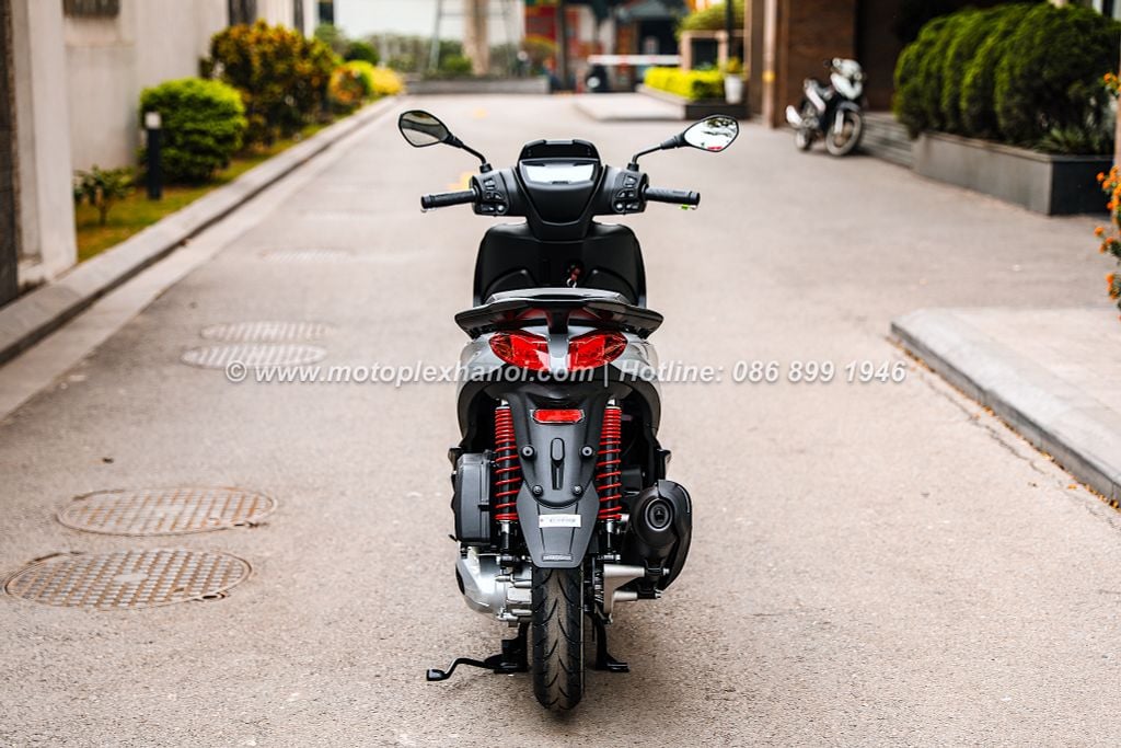 Piaggio Medley 2024 chính hãng tại Motoplex Hanoi