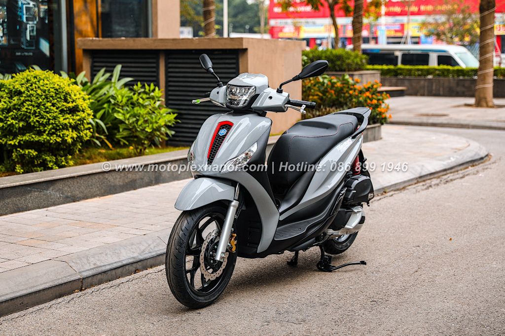 Piaggio Medley 2024 chính hãng tại Motoplex Hanoi