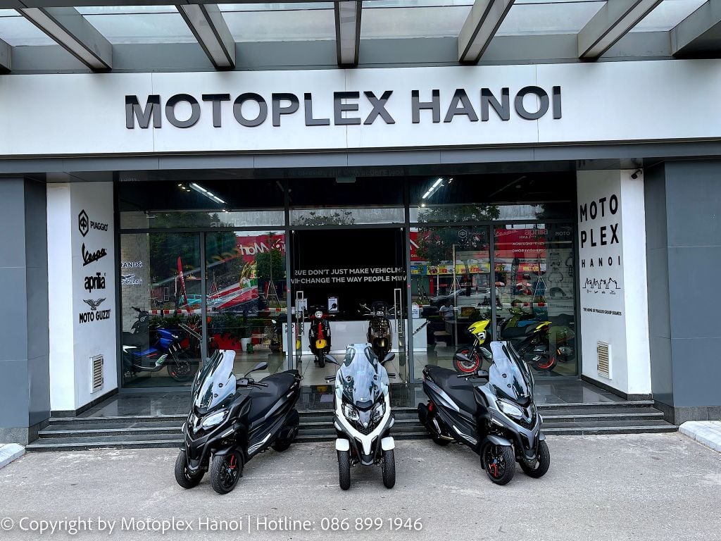 Piaggio Mp3 400 Sport chính hãng được phân phối tại Motoplex Hanoi