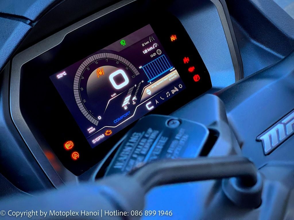 Piaggio MP3 400 Sport được trang bị Bảng đồng hồ màu TFT 7 inch
