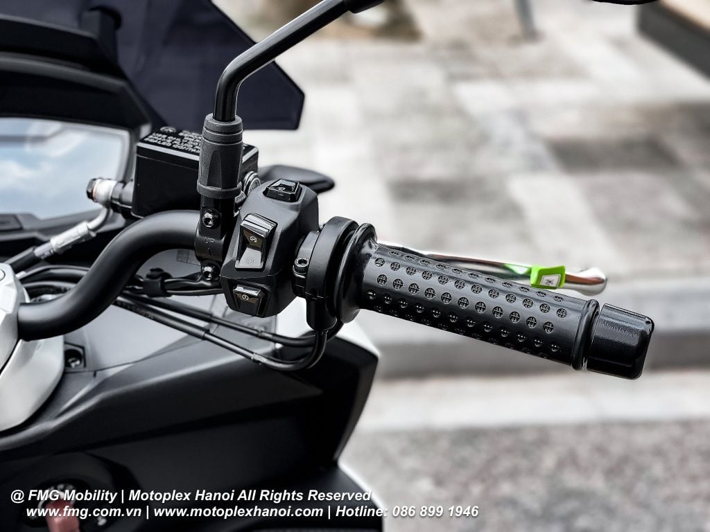 Aprilia SR GT 200 Sport 2025 tại FMG Mobility | Motoplex Hanoi