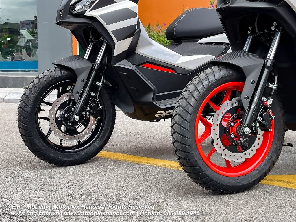 Aprilia SR GT 200 2025 được trang bị Phuộc trước giảm chấn thuỷ lực Showa