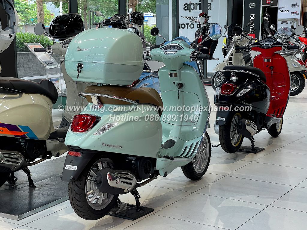 Thùng Đồ 36L Vespa GTS & Vespa GTV - Verde Relax 350/A - CM273351 chính hãng tại Motoplex Hanoi | FMG.COM.VN