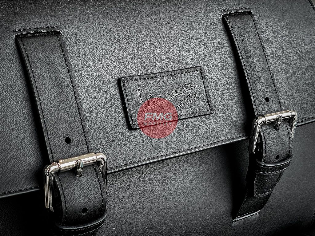Túi Da Sau Vespa 946 Bunny Cap Cấp 30 Lít - 1B011613 tại FMG Mobility | Motoplex Hanoi