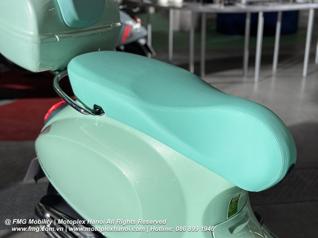 Hình Ảnh Vespa Primavera 2025 trong sự kiện ra ,mắt tại Piaggio Việt Nam