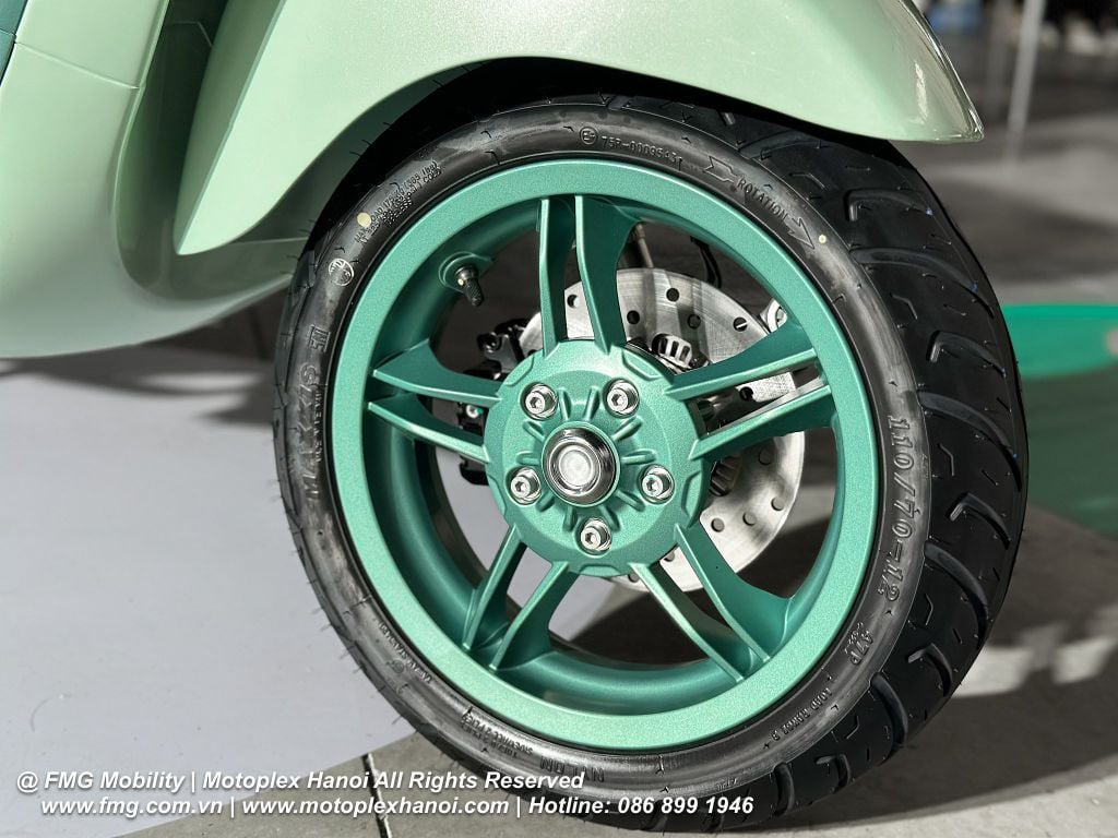 Hình Ảnh Vespa Primavera 2025 trong sự kiện ra ,mắt tại Piaggio Việt Nam