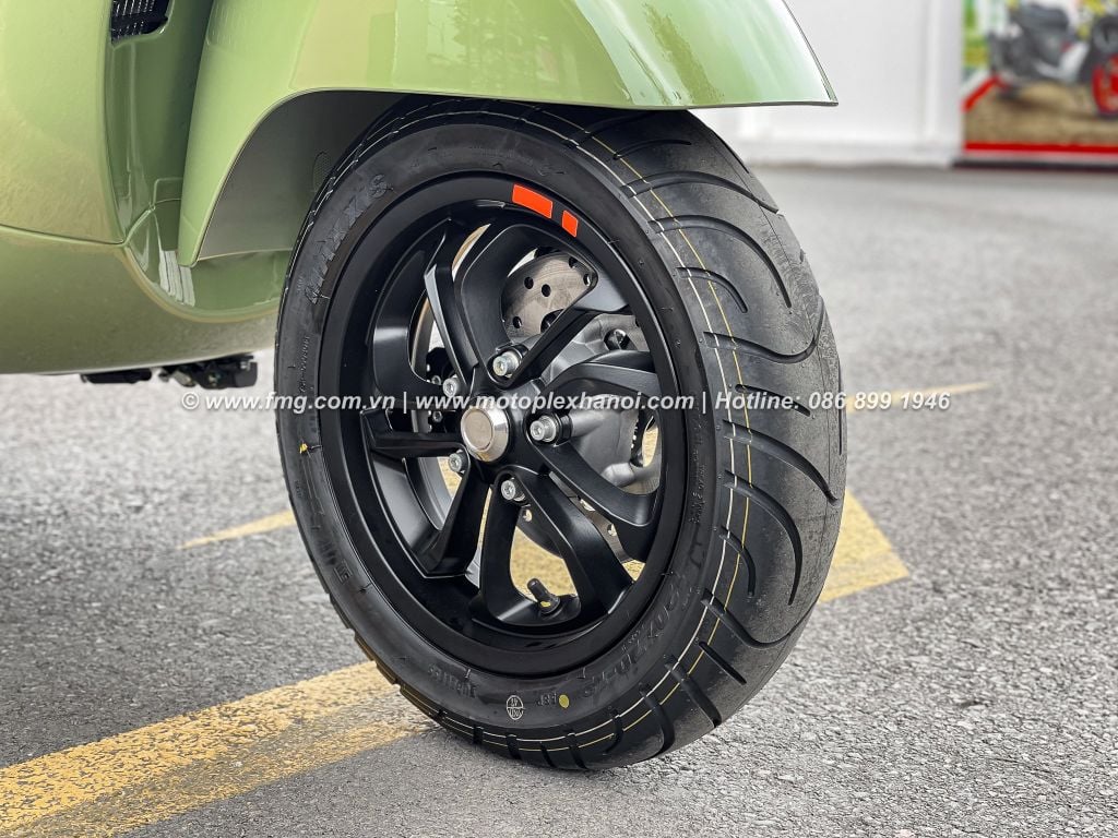 Vespa GTV 300 2025 tại FMG Mobility | Motoplex Hanoi