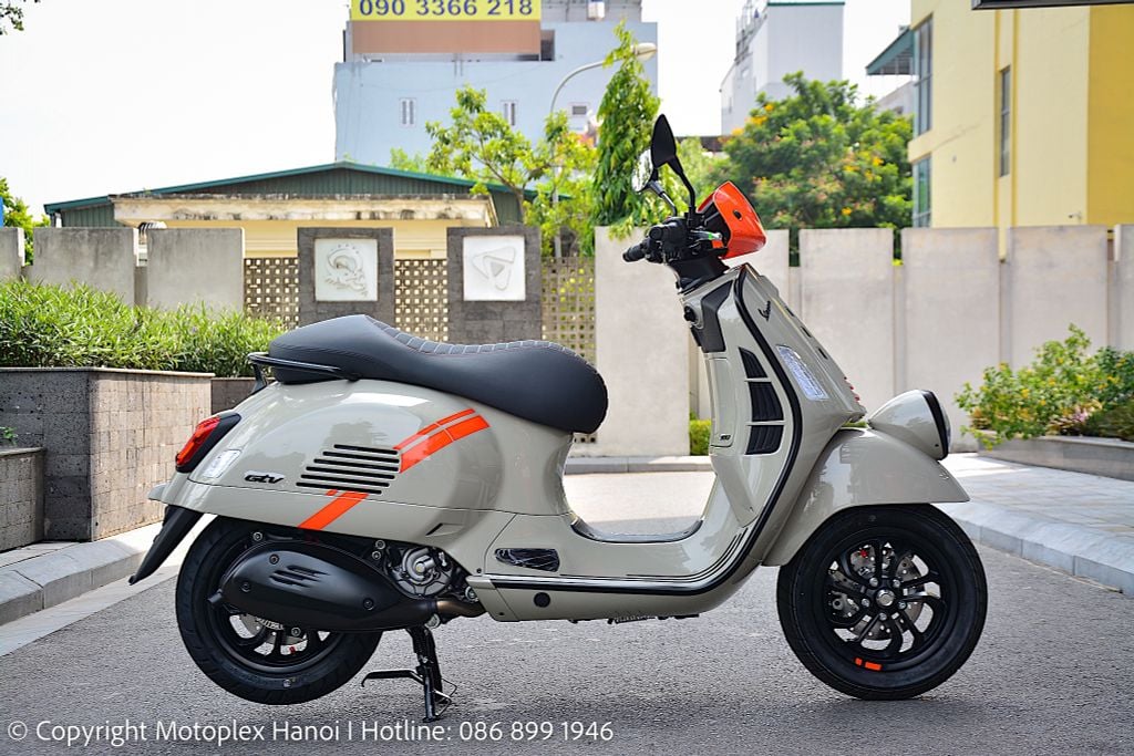 Vespa GTV 300 - 2023 hoàn toàn mới và cải tiến hiện đại