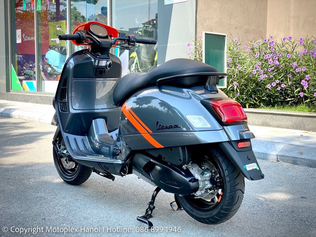 Vespa GTV 2023 màu Xám Titan GREY TITANIO tại Motoplex Hanoi