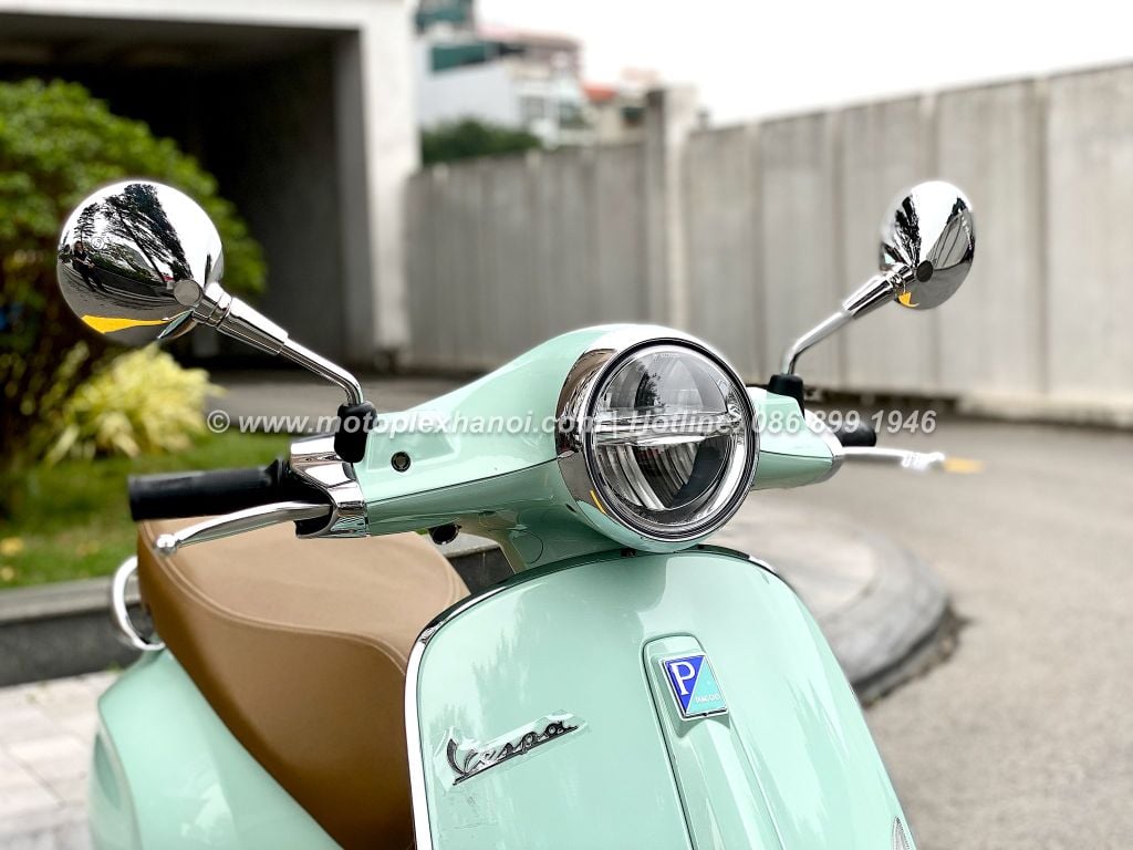 Hệ thống đèn pha full LED giúp gia tăng khả năng chiếu sáng trên Vespa Primavera 125