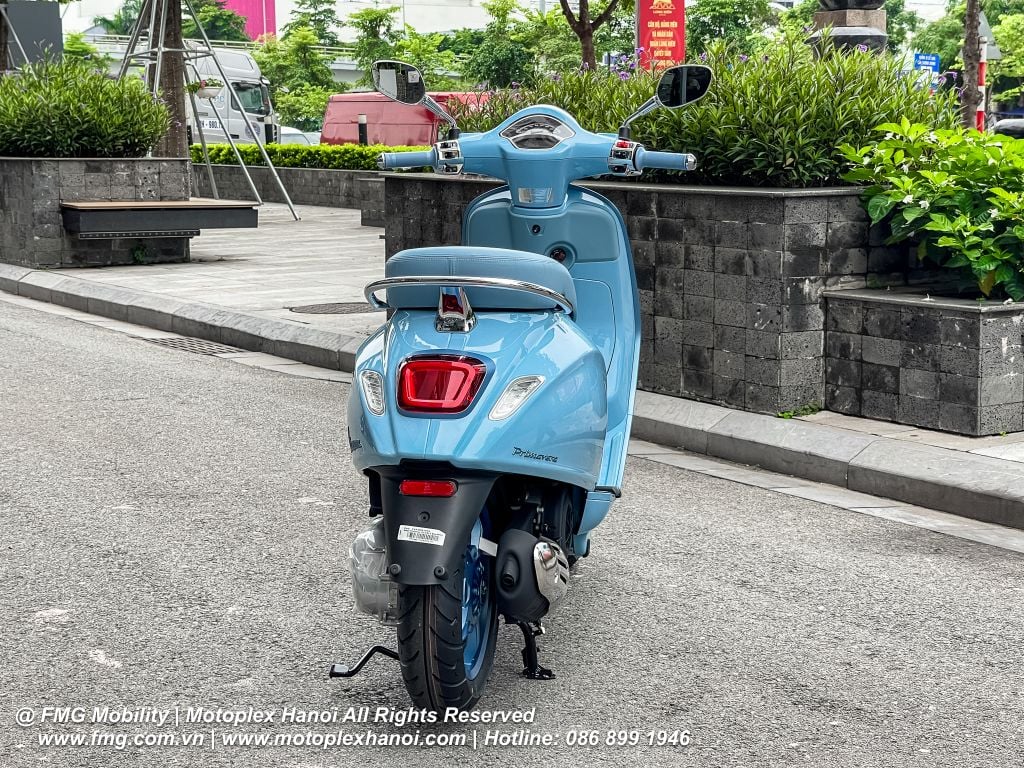 Vespa Primavera S 125 đẹp từ mọi góc nhìn