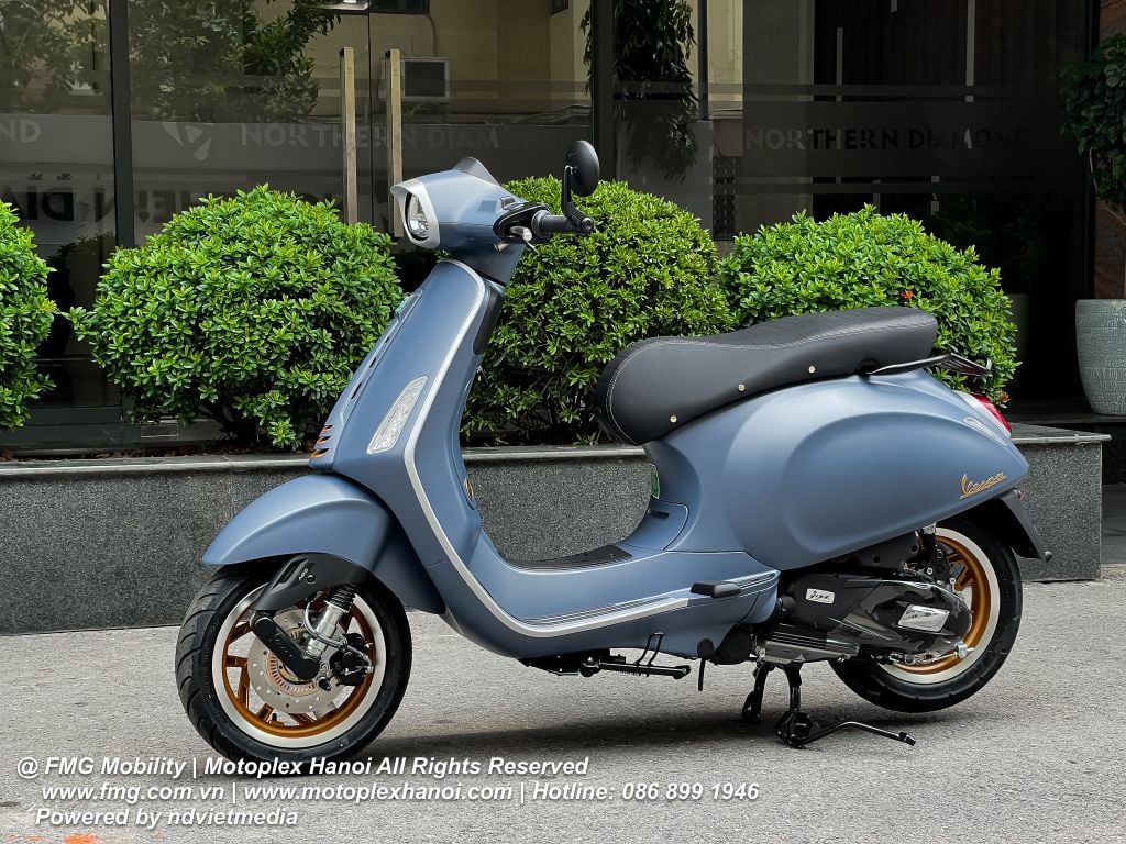 Vespa Sprint Officina 8 chính hãng tại FMG Mobility | Motoplex Hanoi