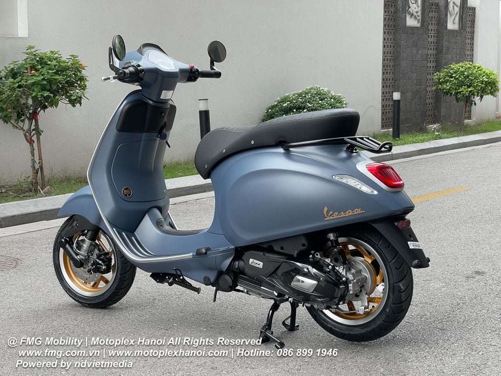 Vespa Sprint Officina 8 chính hãng tại FMG Mobility | Motoplex Hanoi