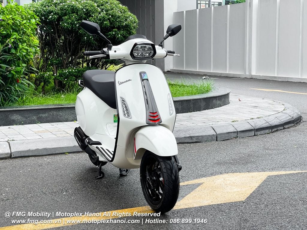 Vespa Sprint S 125 phiên bản 2025 hoàn toàn mới màu Trắng White Innocente