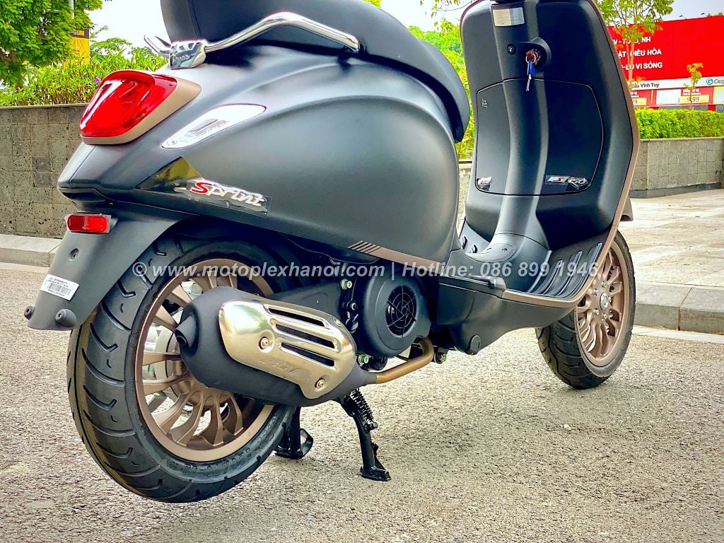 Hệ thống treo thế hệ mới  trên Vespa Sprint S 125 TFT triệt tiêu độ rung lắc và tiếng ồn