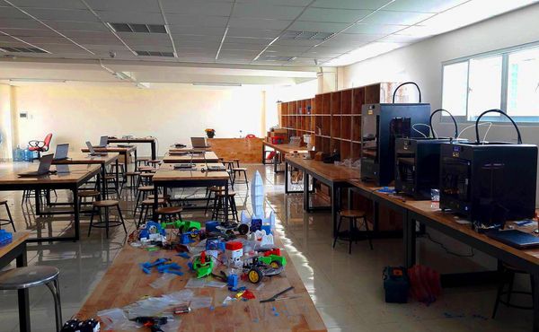MAKERSPACE – XƯỞNG CÔNG NGHỆ CAO NGAY TRONG TRƯỜNG HỌC