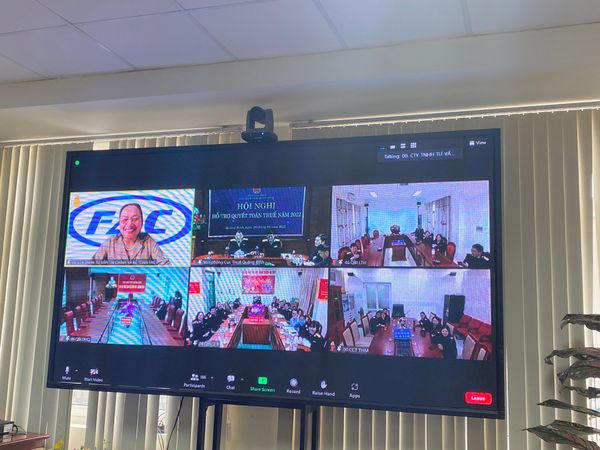 Hội nghị Hỗ trợ quyết toán thuế năm 2022 thu hút gần 500 lượt tham gia của người nộp thuế trên địa bàn tỉnh Quảng Bình.