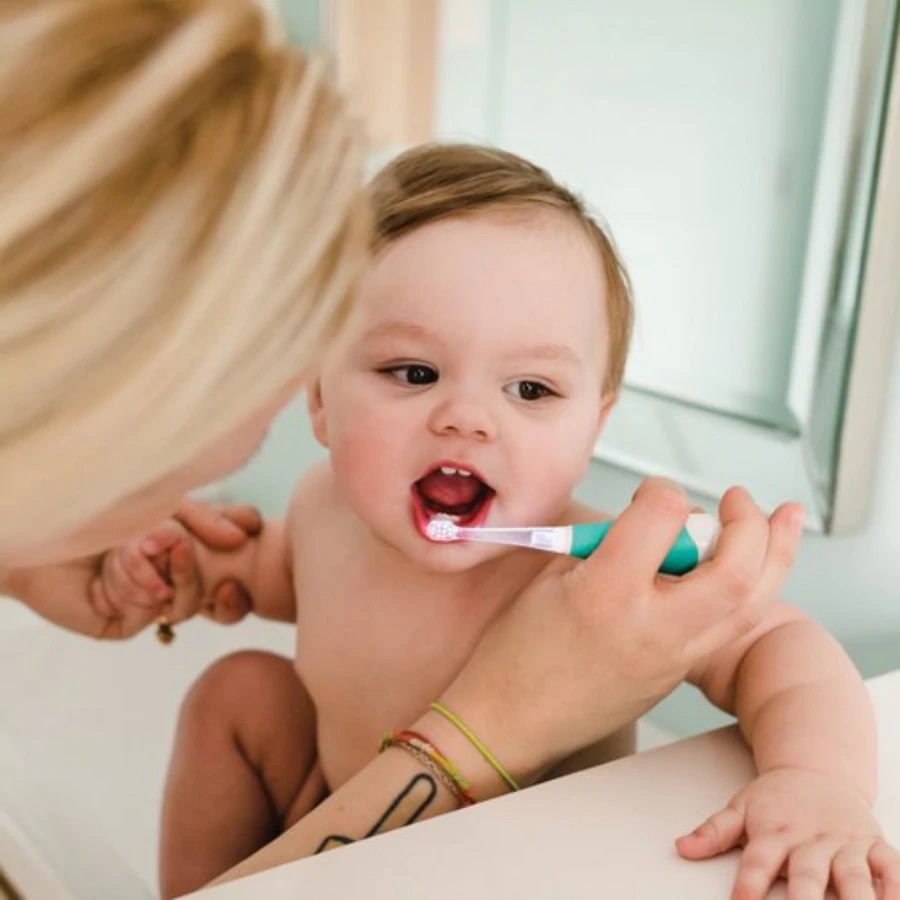 Khi nào nên bắt đầu đánh răng cho trẻ?