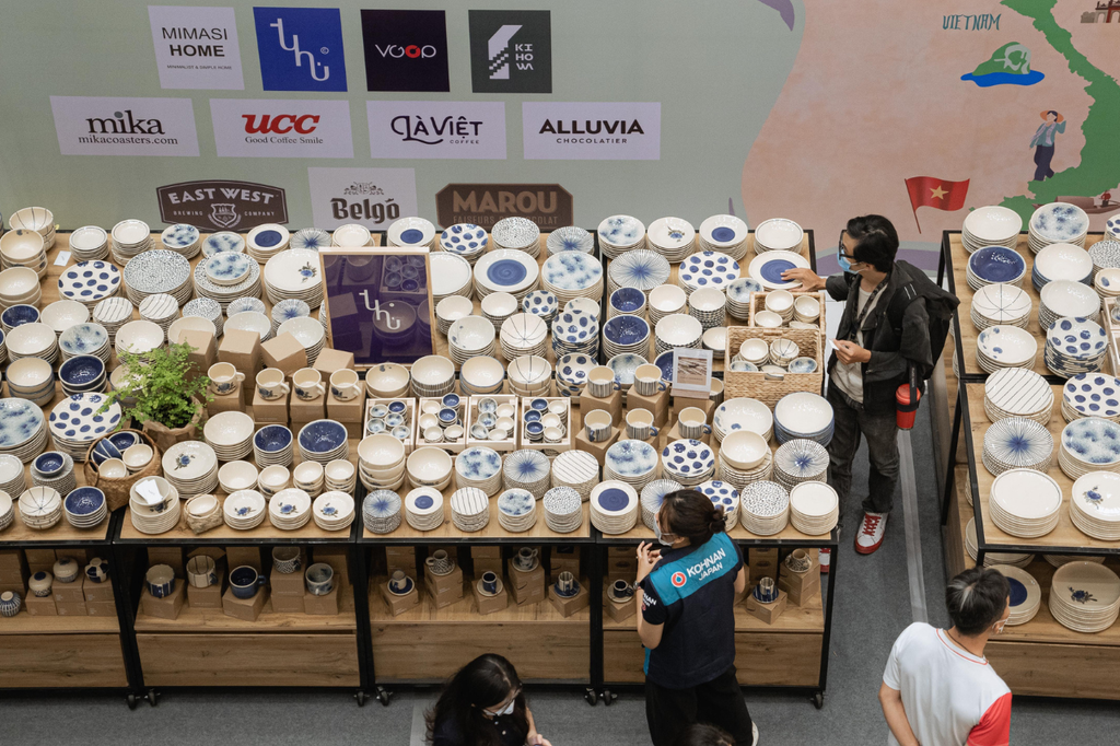 EXCELLENT MADE IN VIETNAM