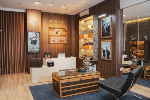 Tony Tú Authentic: Điểm đến Uy tín cho người đam mê Hàng hiệu tại Việt Nam