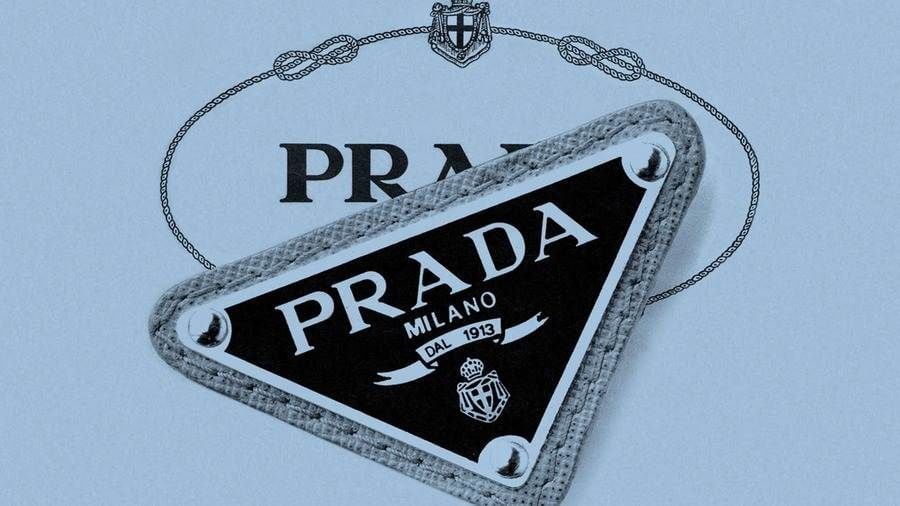 Thương hiệu xa xỉ Prada đến từ nước Ý – Tony Tú Authentic