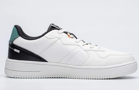 Bí quyết khử mùi hôi khi đi giày thể thao