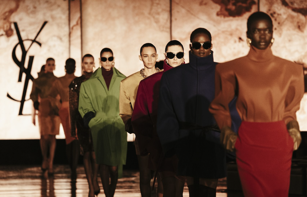 Saint Laurent Thu-Đông 2025: Khi thời trang và nghệ thuật hoà quyện
