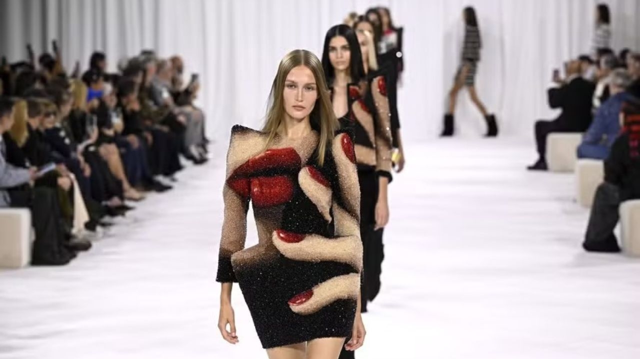 Balmain Xuân Hè 2025: Một kiệt tác nghệ thuật tôn vinh vẻ đẹp thanh lịch