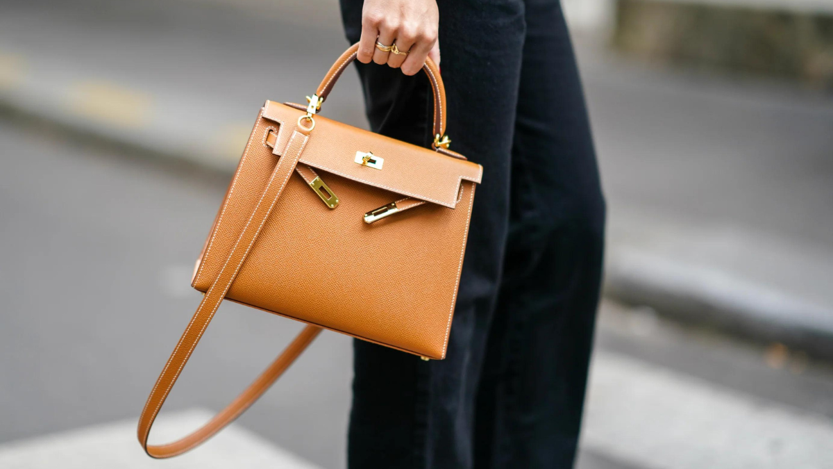 Soi đồ hiệu: Những mẹo nhỏ để phân biệt Hermes Kelly Bag real và fake