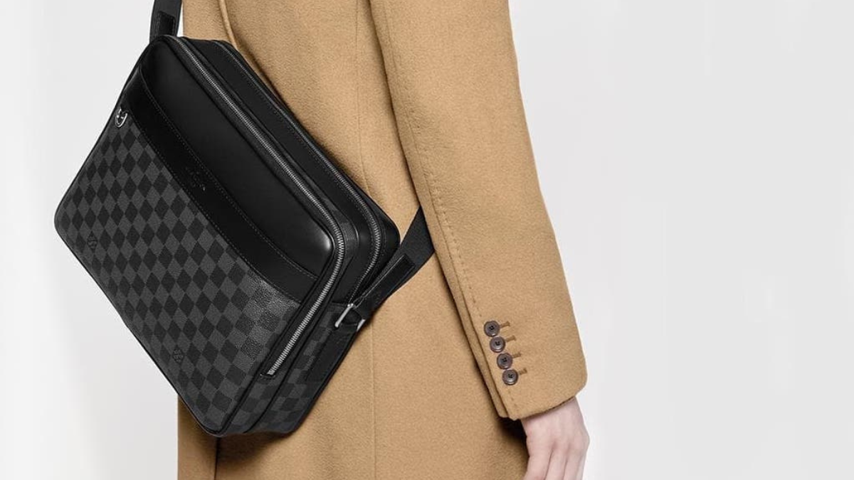 Top 5 mẫu Messenger Bag giúp nâng tầm phong cách của các chàng trai