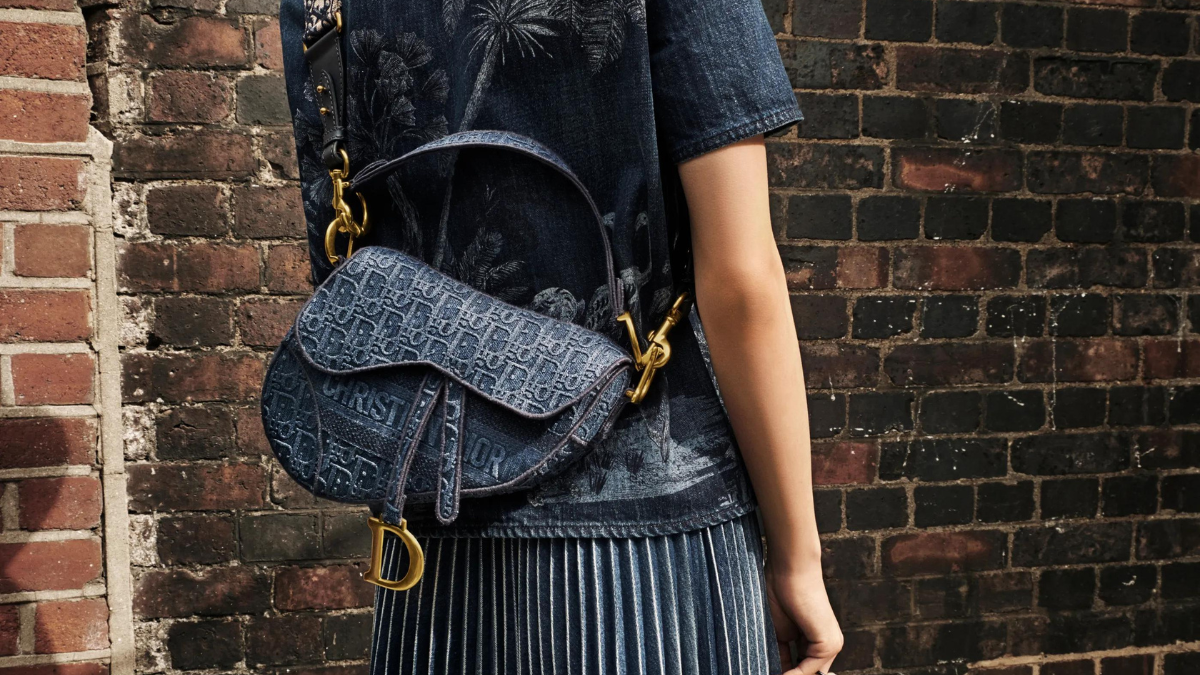 Soi đồ hiệu: Những mẹo nhỏ giúp bạn phân biệt Dior Saddle Bag real và fake